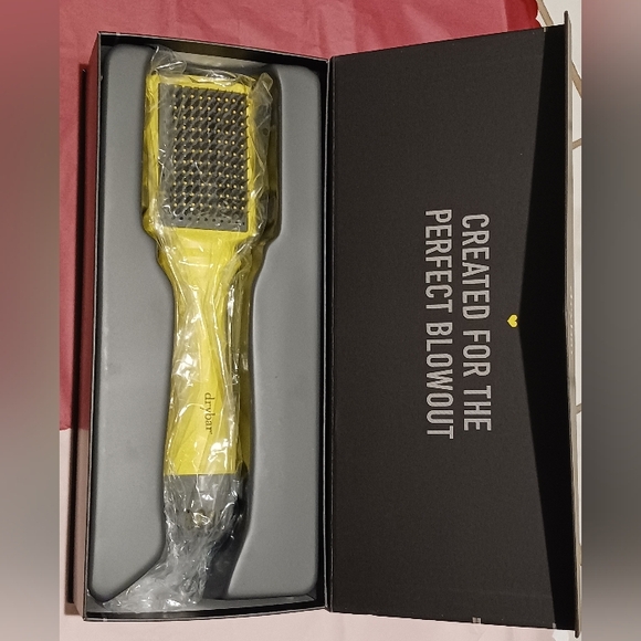 Drybar Other - Drybar The Smooth Shot Paddle Blow Dryer Brush
